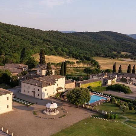 La Bagnaia Golf Resort Екстериор снимка