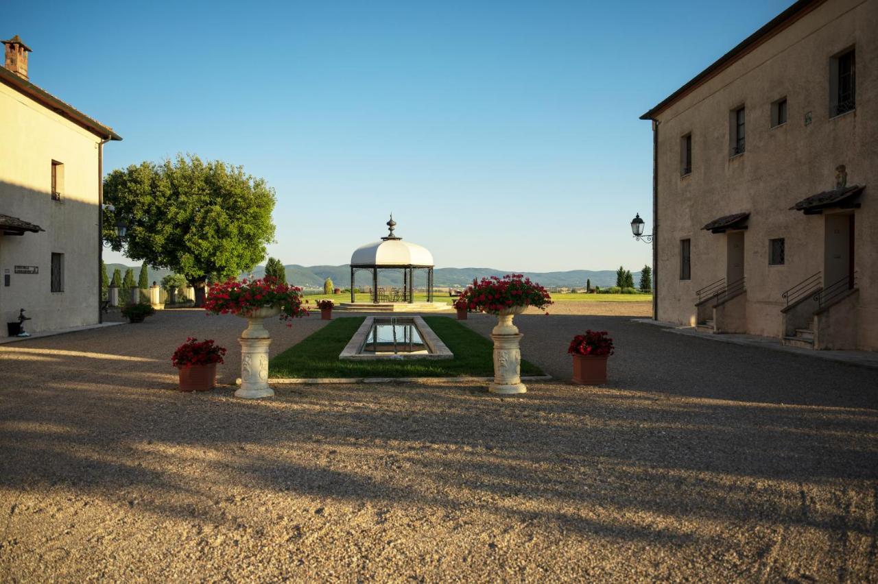 La Bagnaia Golf Resort Екстериор снимка