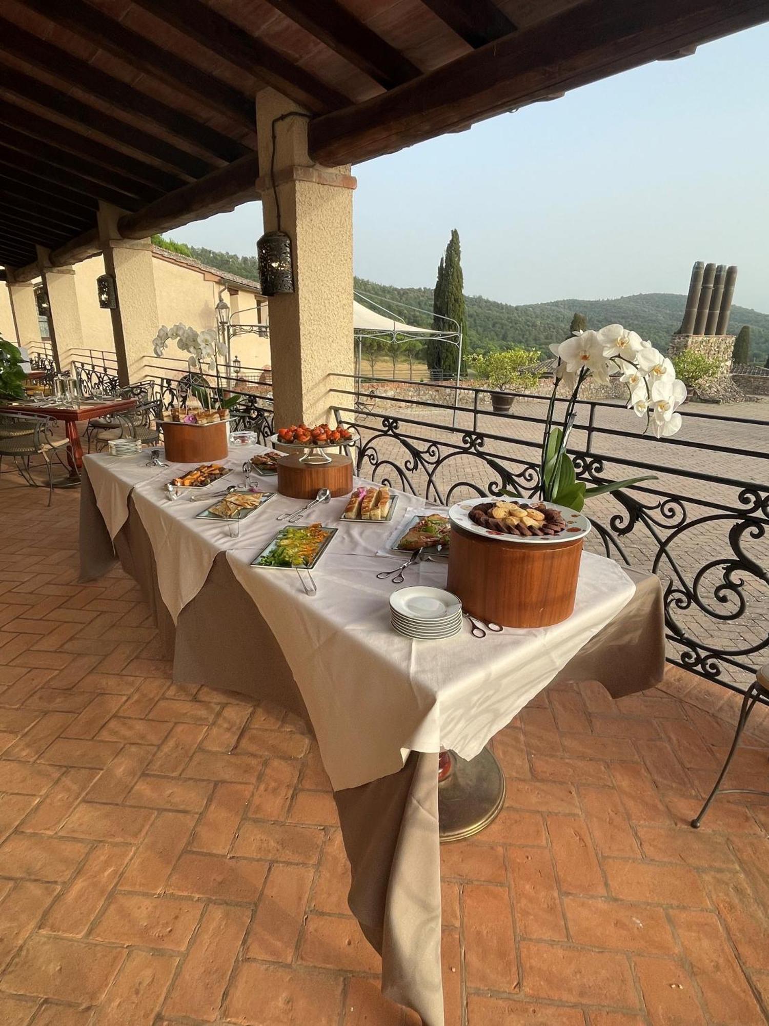 La Bagnaia Golf Resort Екстериор снимка