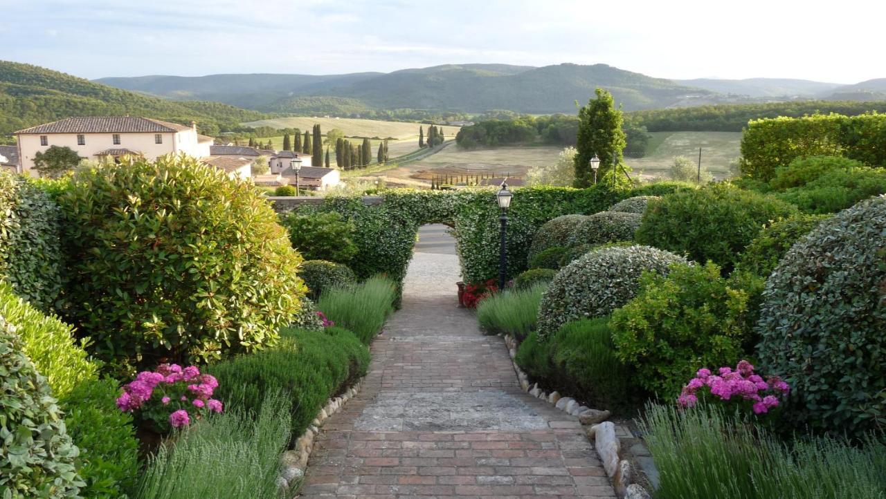 La Bagnaia Golf Resort Екстериор снимка